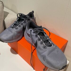 Nike Downshifter 12 men’s running shoes